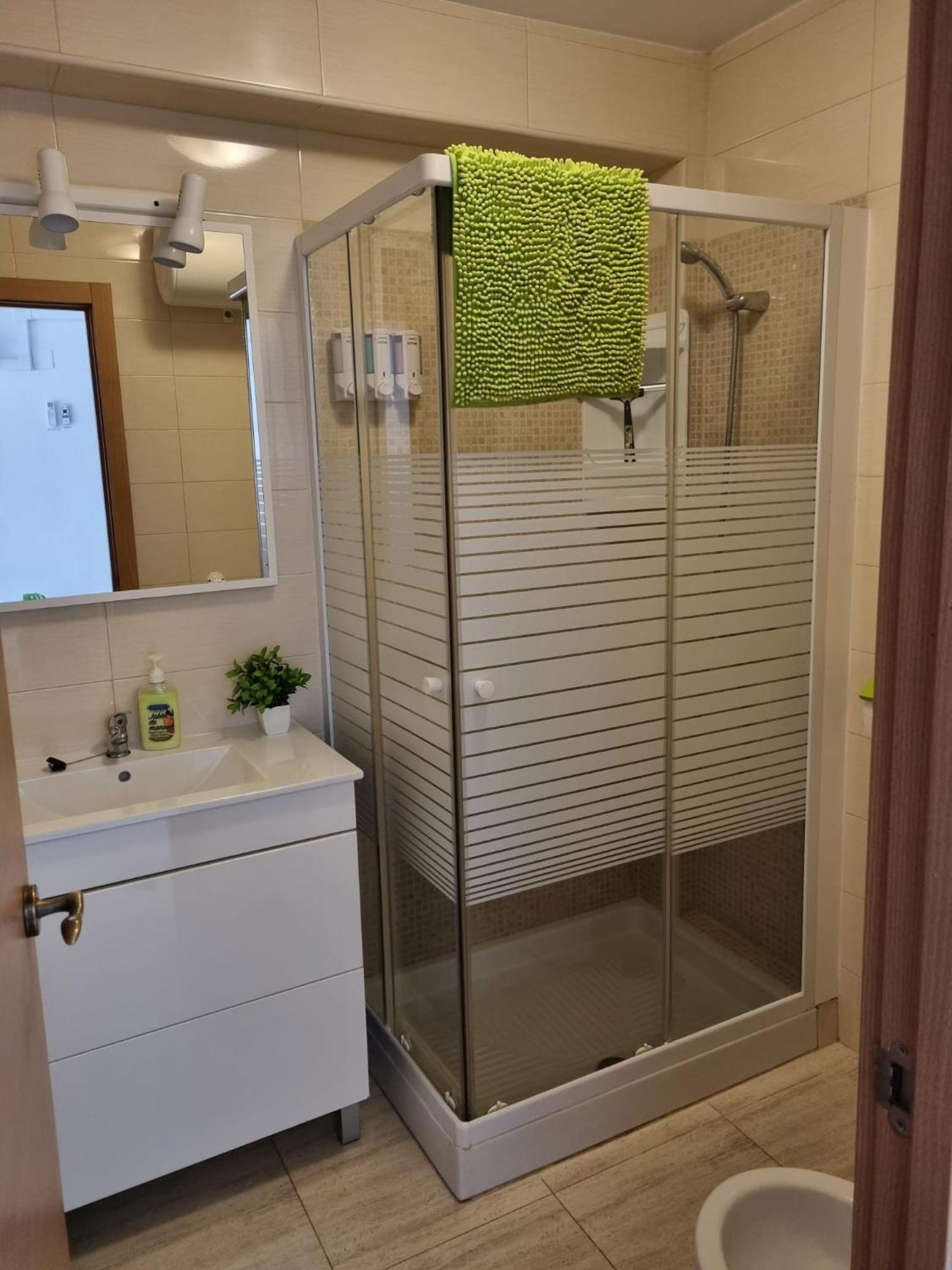 Nuevo Apartamento En Benidorm Bagian luar foto